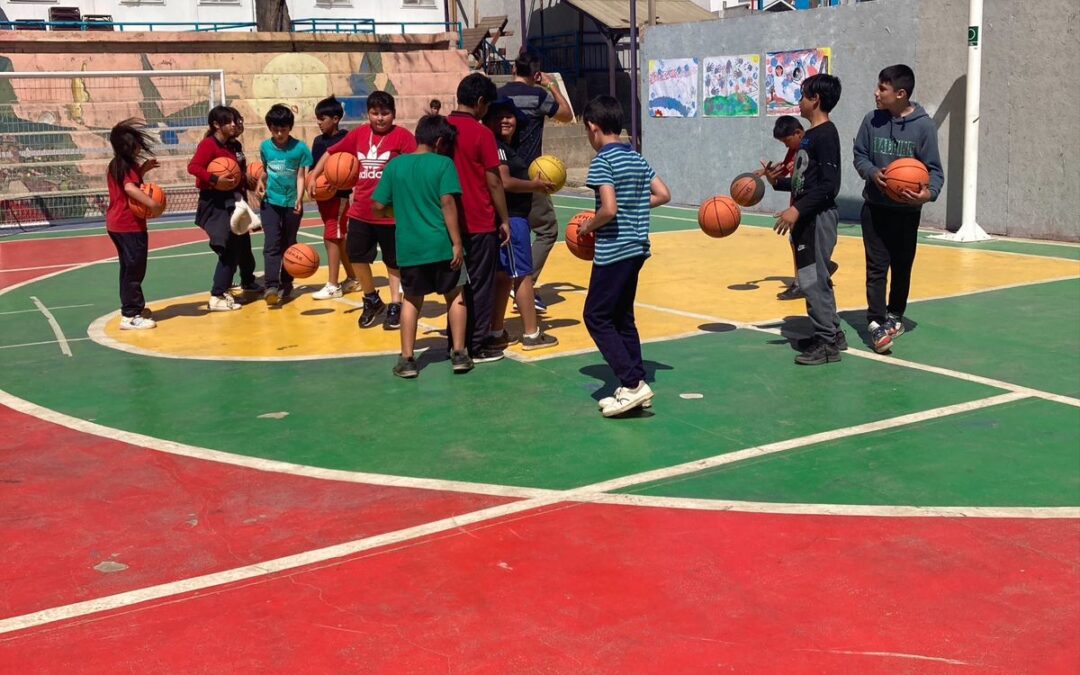 ALTA ASISTENCIA A TALLERES DEPORTIVOS EN ZONAS AFECTADAS POR EL INCENDIO EN VILLA INDEPENDENCIA