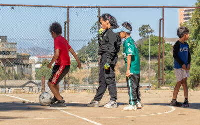 Cuatro deportes para las niñeces en las canchas del cerro Cordillera de Valparaíso